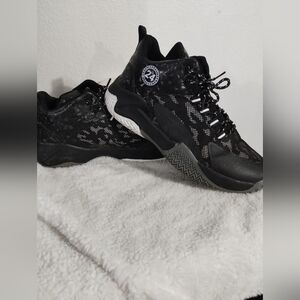 Black Athletic Men Shoes